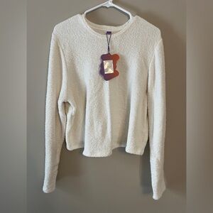 Yitty Cozy White Women's Crop Top